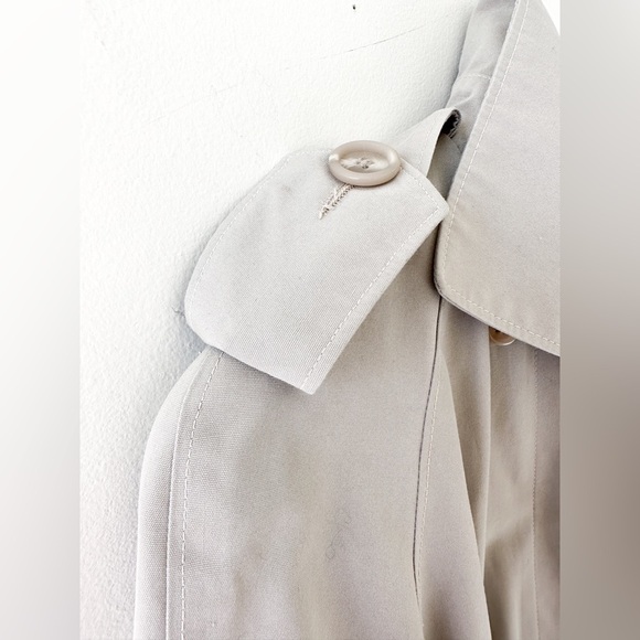 Vintage - Lodon Fog Maincoats - Belted Trench Coat - Tan Size: 10p - Picture 7 of 11